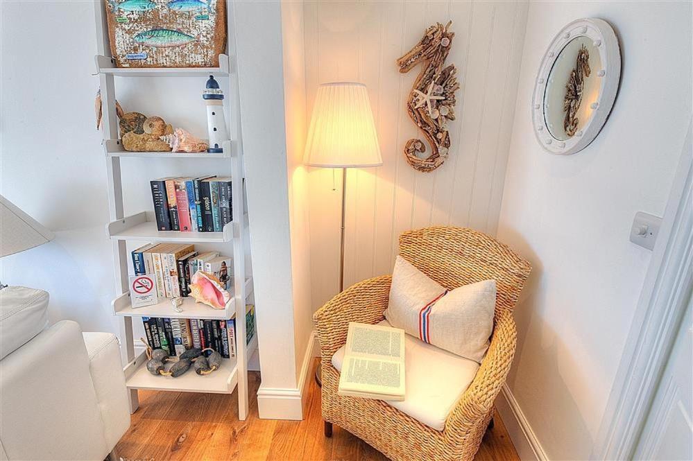 Seahorse Apartment Lyme Regis Exterior foto